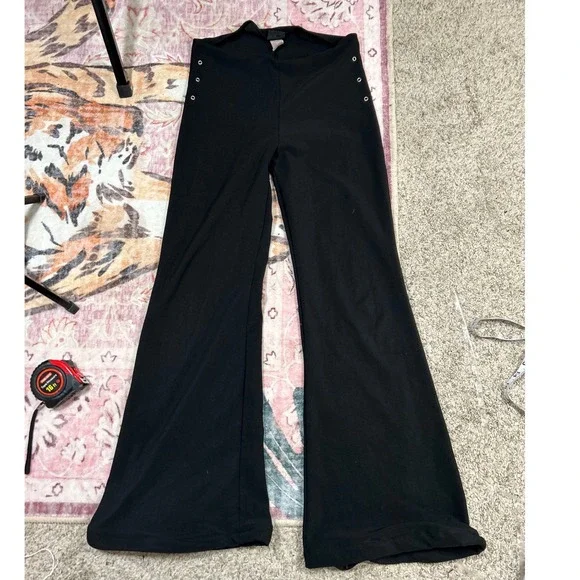 Y2K VTG Womens Black High Waisted Flare Grommet Pants Grunge Emo Alt 90s Small - Picture 2 of 8